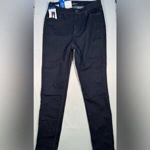 NWT Calvin Klein Jeans Women's Deep Navy Skinny Jeans